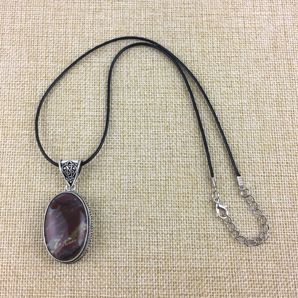 Moss Agate Stone Pendant Necklace - Picture 6 of 6